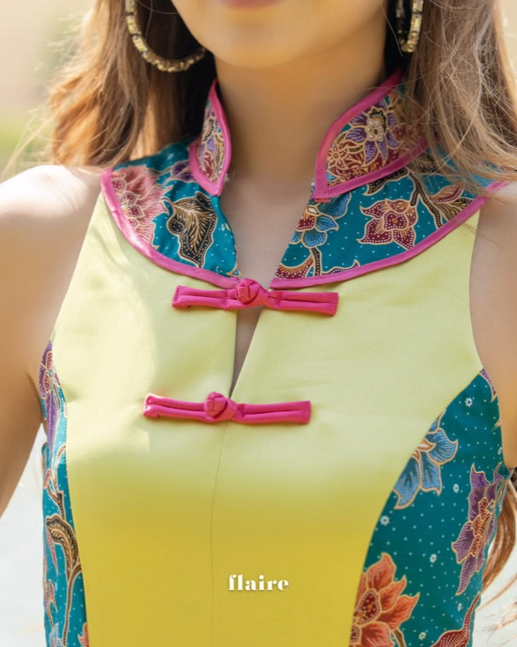 Hibiscus Charm | Oriental Batik Dress