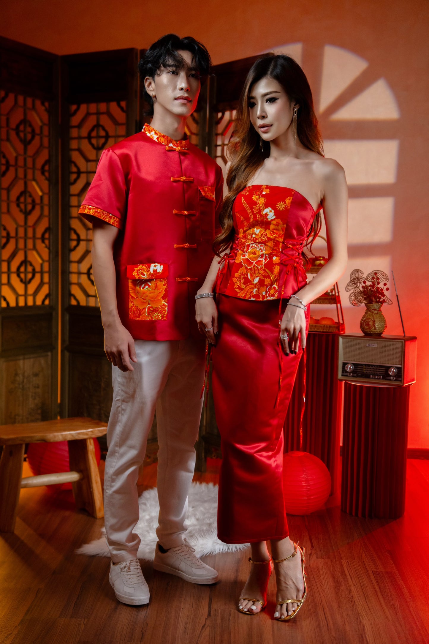 Hong Yi | Glittery (Batik) Tube Top