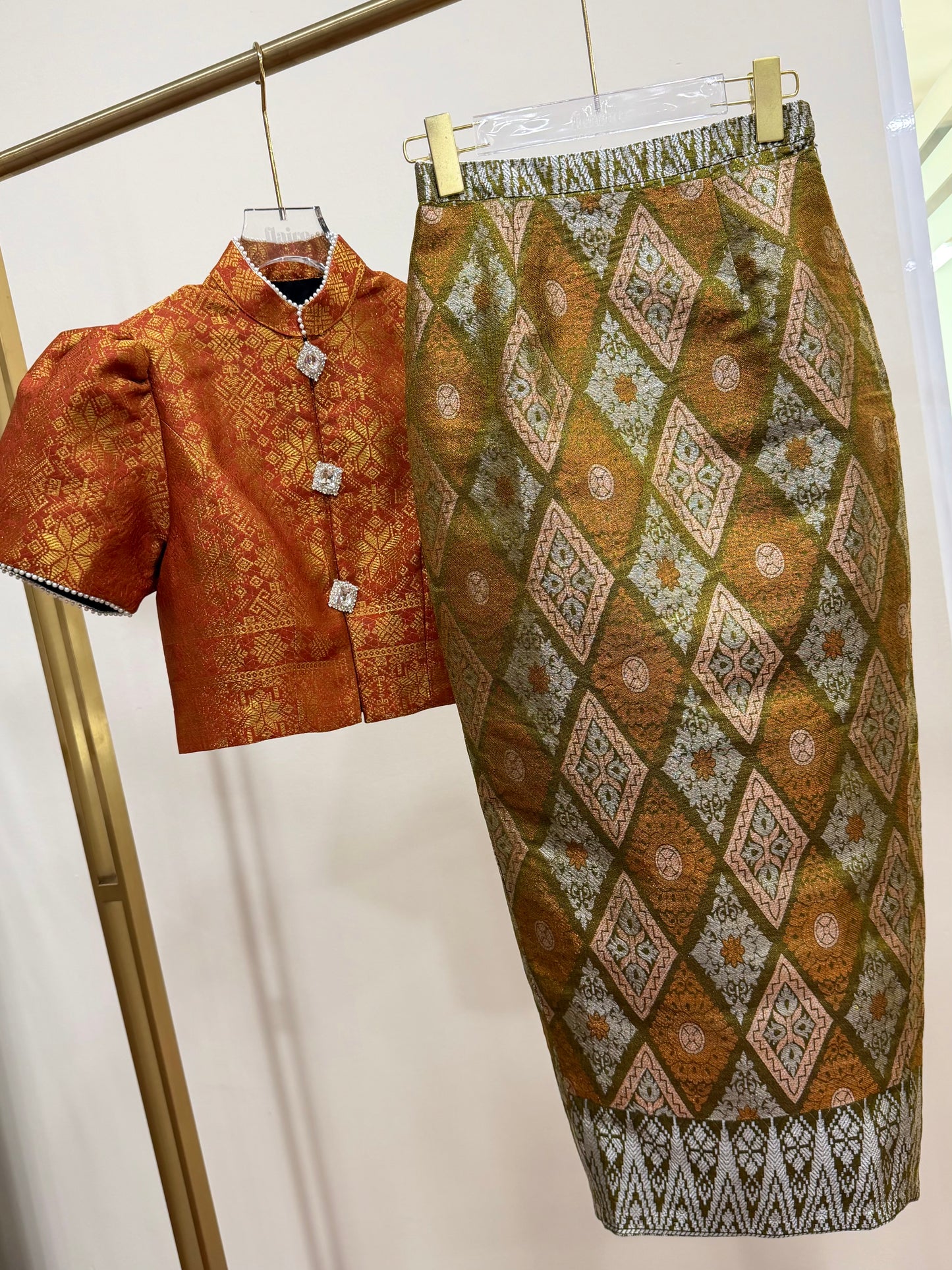 *PREMIUM* Royale Thai | Songket Set