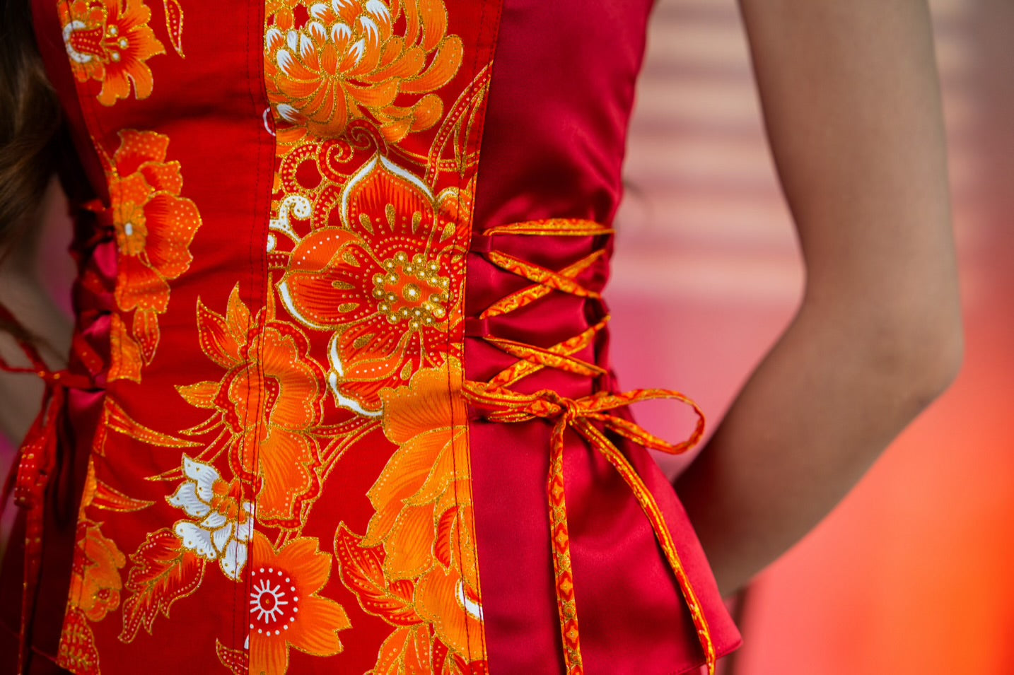 Hóng Yì Shimmery Batik Set