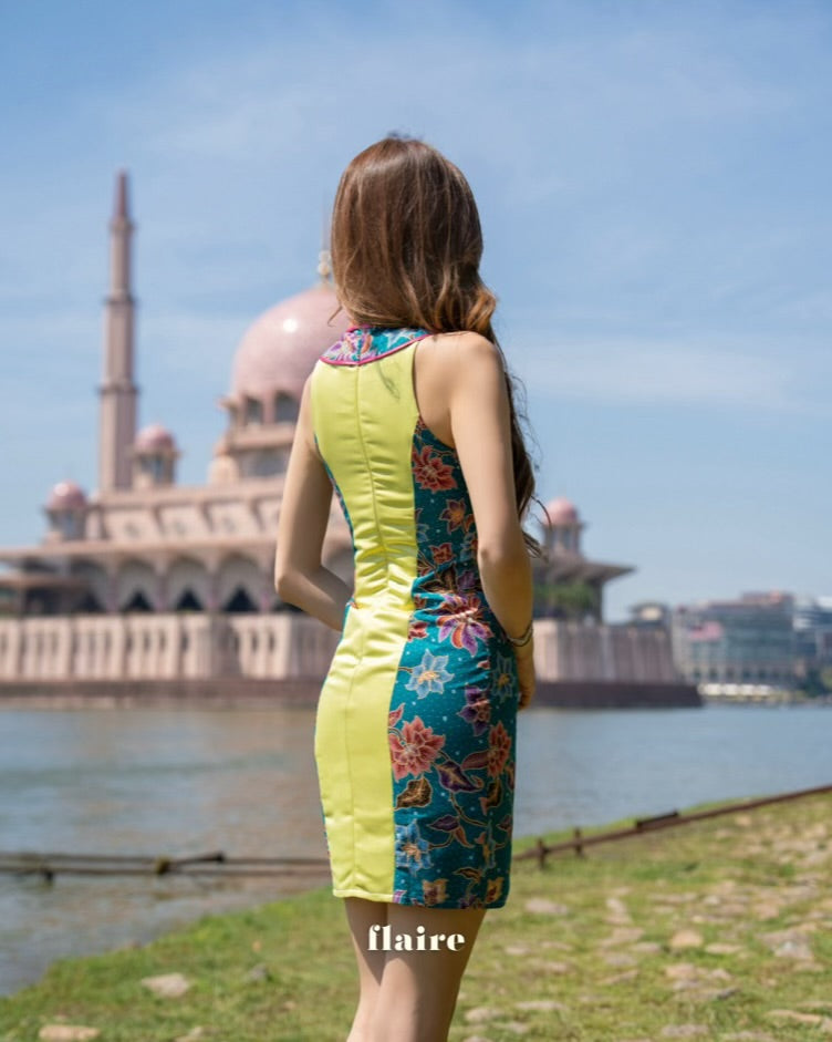 Hibiscus Charm | Oriental Batik Dress