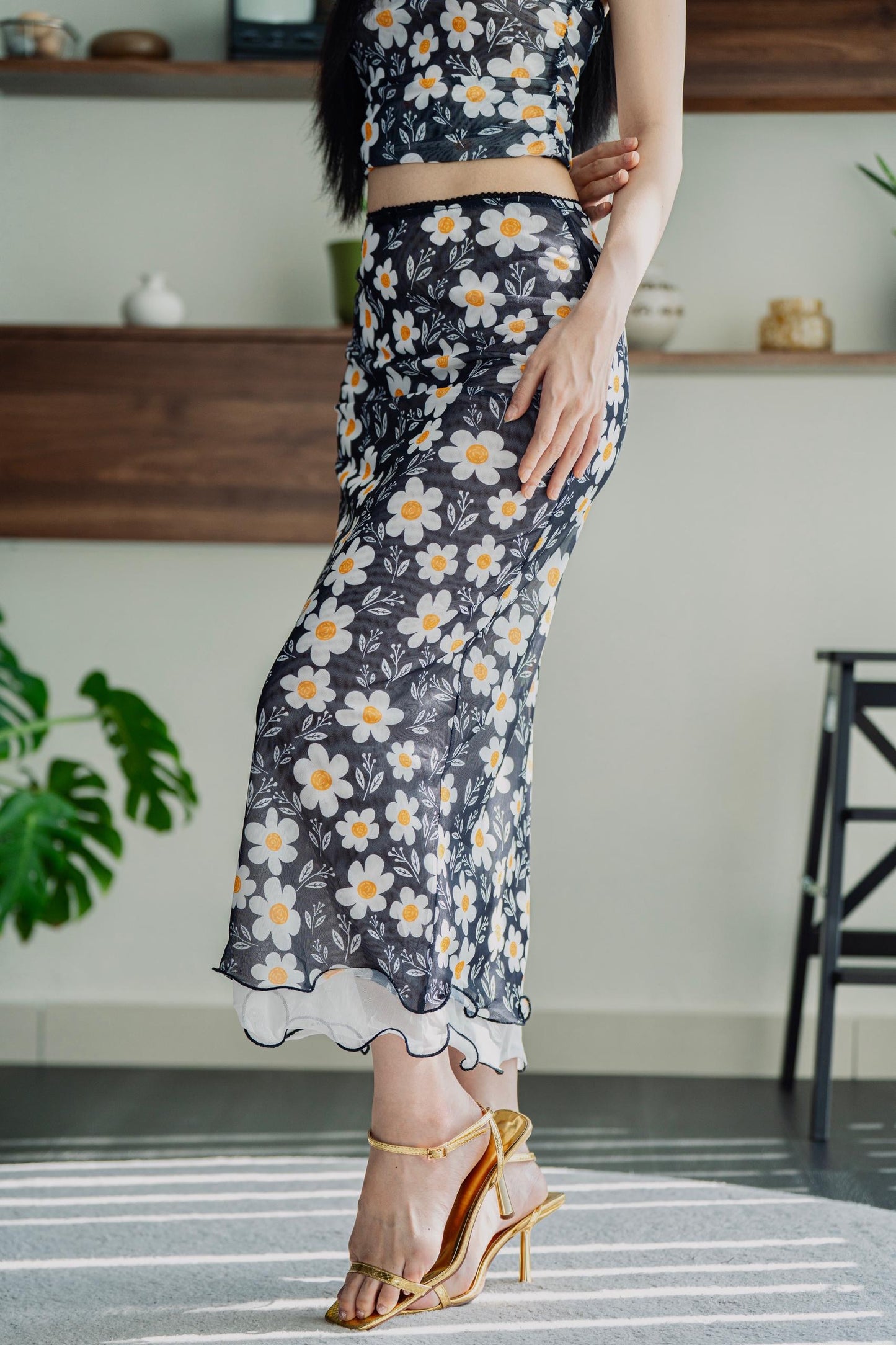 Midnight Daisies | Mesh Set Wear